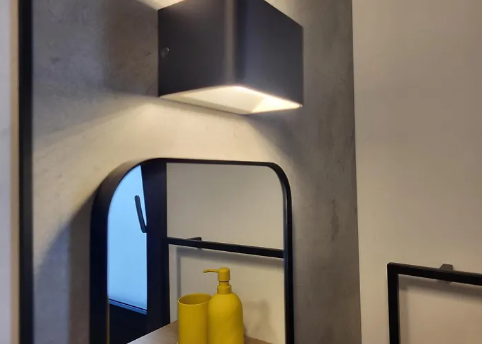 Schlossterrassen 8b Pouch